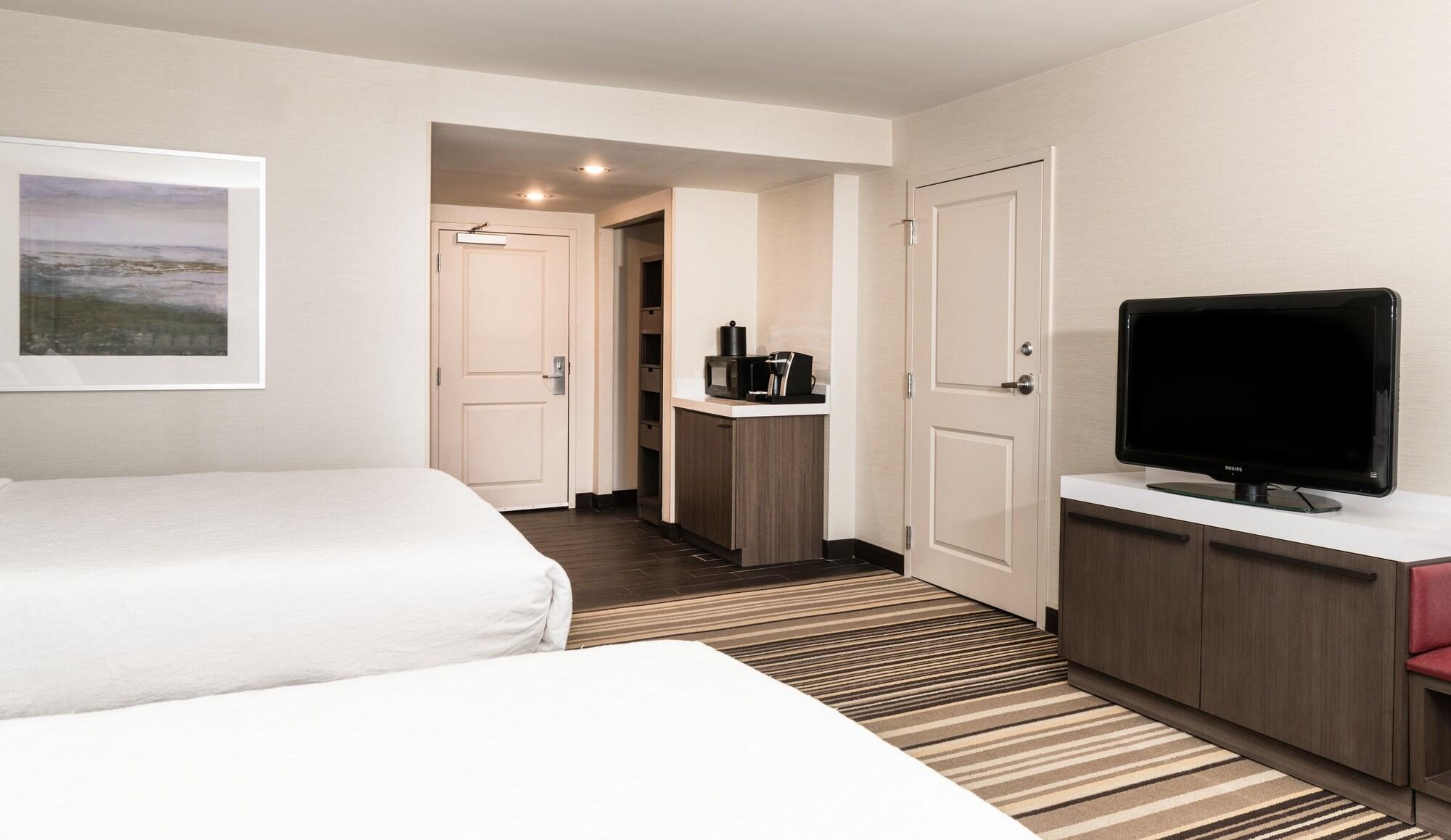 Hilton Garden Inn Philadelphia-Fort Washington Esterno foto