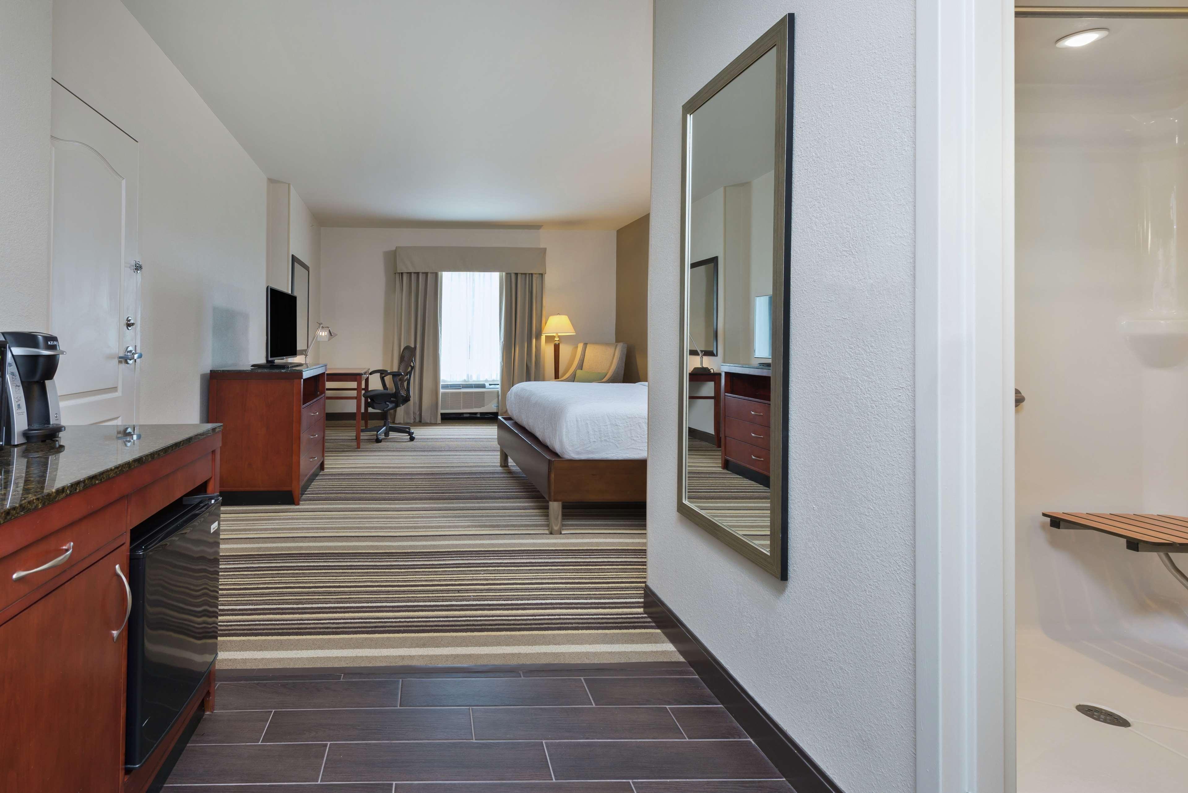 Hilton Garden Inn Philadelphia-Fort Washington Esterno foto