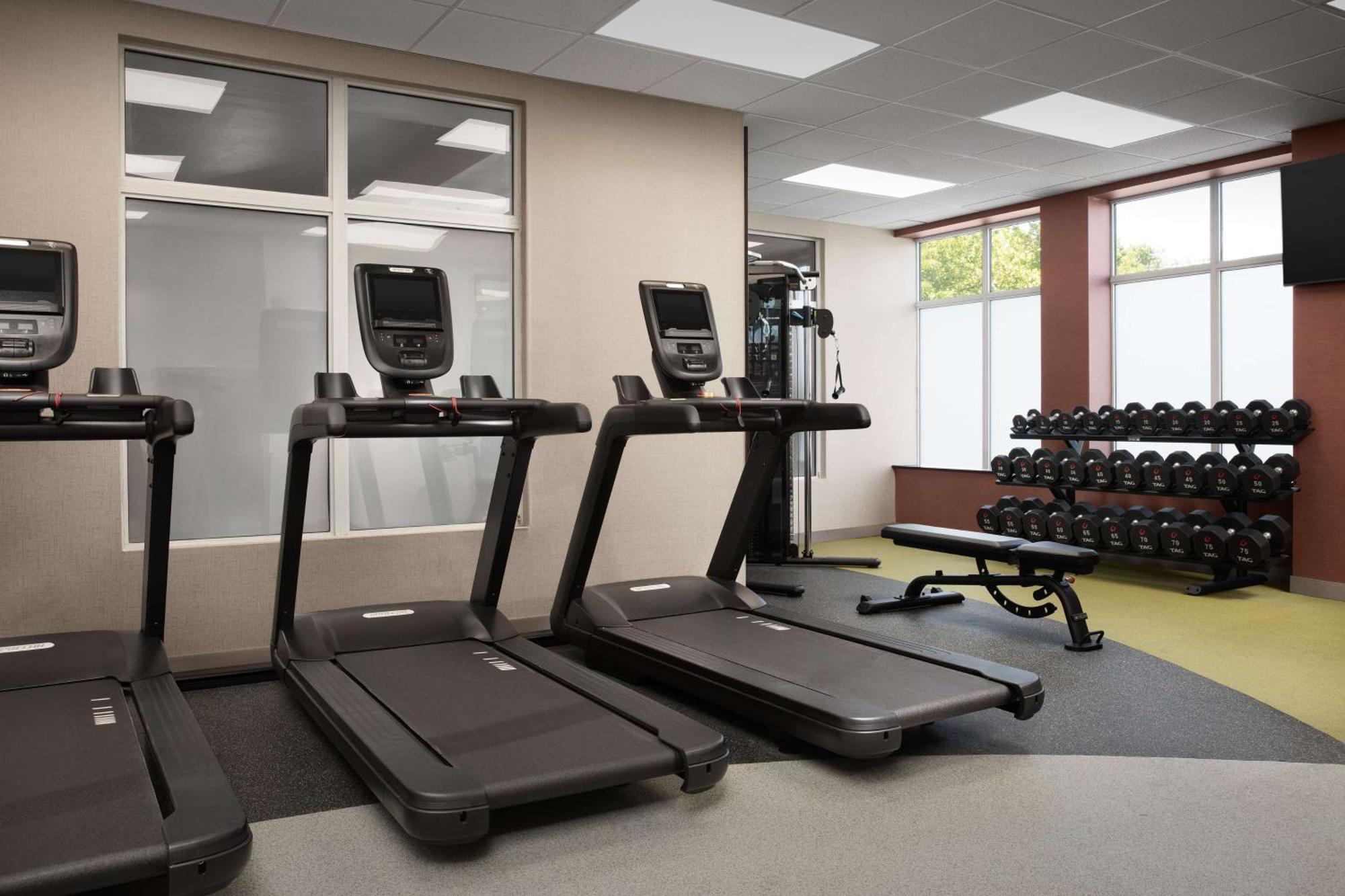 Hilton Garden Inn Philadelphia-Fort Washington Esterno foto