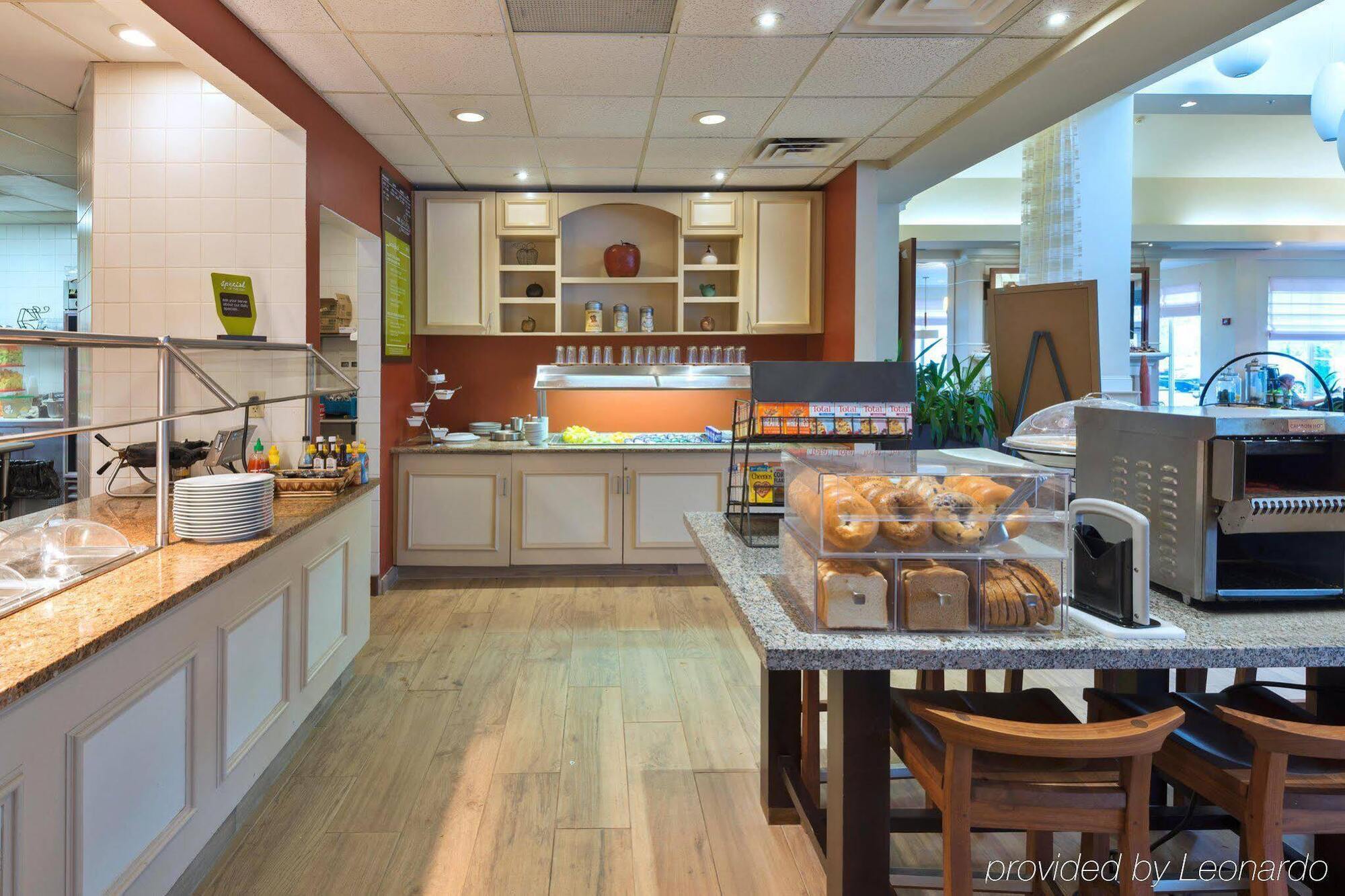 Hilton Garden Inn Philadelphia-Fort Washington Esterno foto